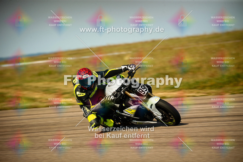 _MOT5812 | Hier findet Ihr Bilder von Touristenfahrten auf der Nürburgring Nordschleife oder von anderen Veranstaltungen die ich besucht habe. Viel Spass beim Durch Schauen 