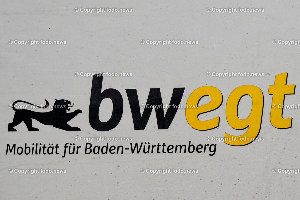 Deutschland_ Baden-Wuerttemberg_ Stuttgart_ 17.04.2025-7 | 17.04.2025, Deutschland, GER, Baden-Wuerttemberg, Stuttgart, im Bild Themenbild, bwegt_Nahverkehrsverbund BaWü, Logo, Schild, Mobilitaet, Feature, Symbolbild