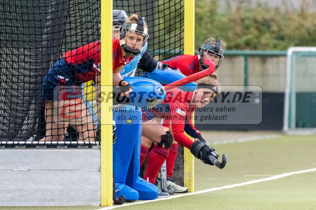 HK_20230401_106593-2 | 1. Bundesliga Damen Düsseldorfer HC - Harvestehuder THC  am 1.4.2023 DHC Düsseldorf, Düsseldorf , Maike Schaunig ( Düsseldorfer HC #21 )