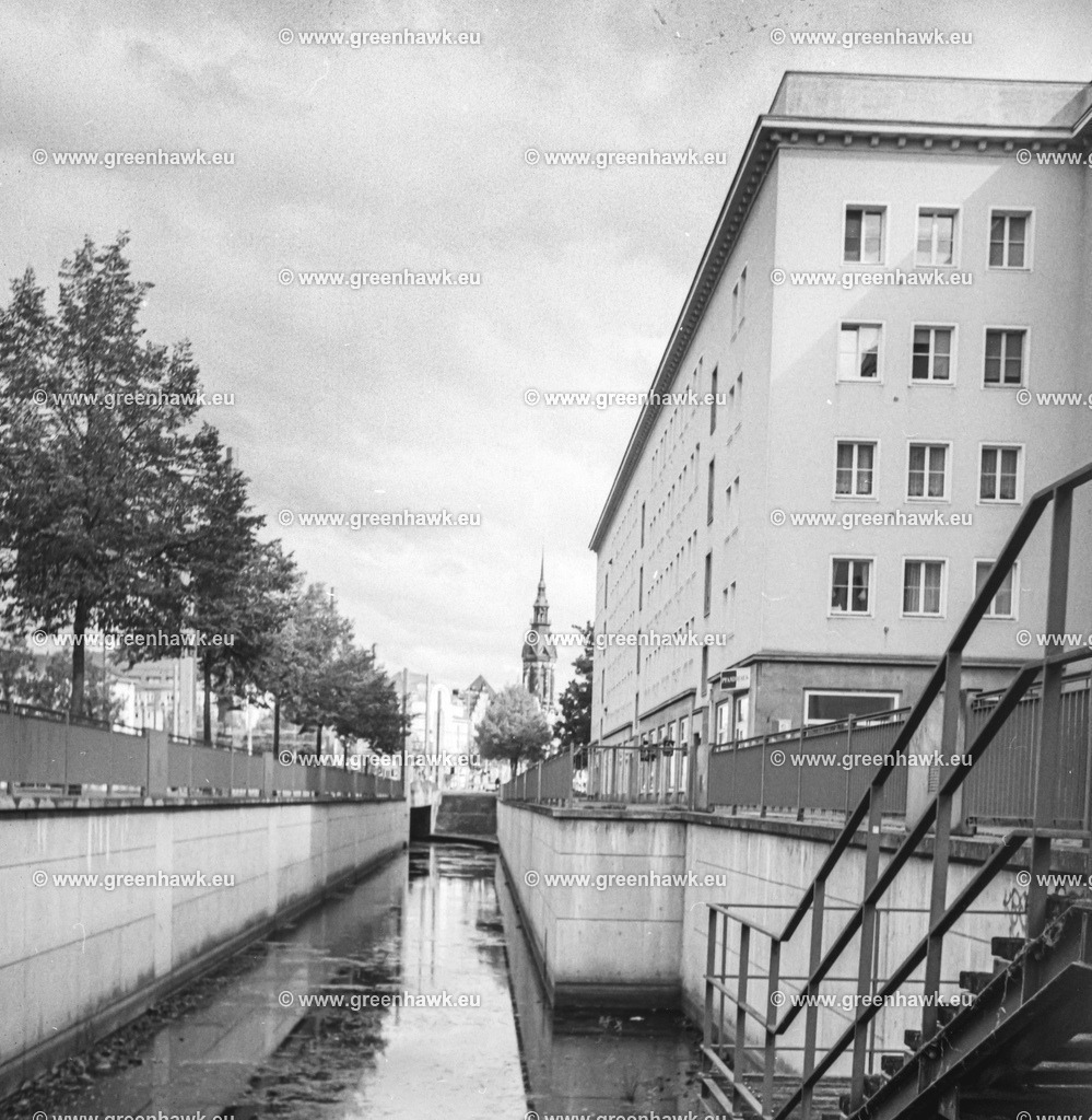 2025-10-09-0004 | Greenhawks Bilder Shop für Landschaften, Urban, Tiere und weiteres als Poster Leinwand oder Fotogeschenk für Ostern Weihnachten oder Geburtstag  - Realisiert mit Pictrs.com