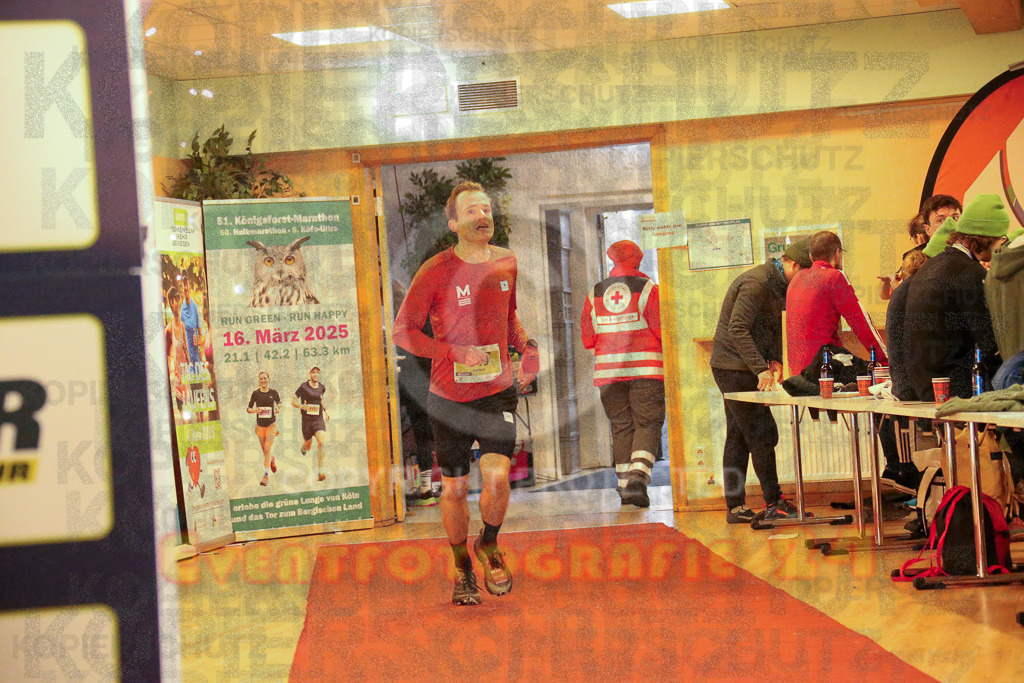 241208_1225_EX1_7630 | Sportfotografie im Rhein-Sieg Kreis, Köln, Bonn, NRW, Rheinland Pfalz, Hessen, etc. Unser Tätigkeitsfeld umfasst den Laufsport vom Volkslauf über den Marathon, Duathlon, Triathon bis zum Ultralauf wie Kölnpfad Ultra oder Schindertrail.
