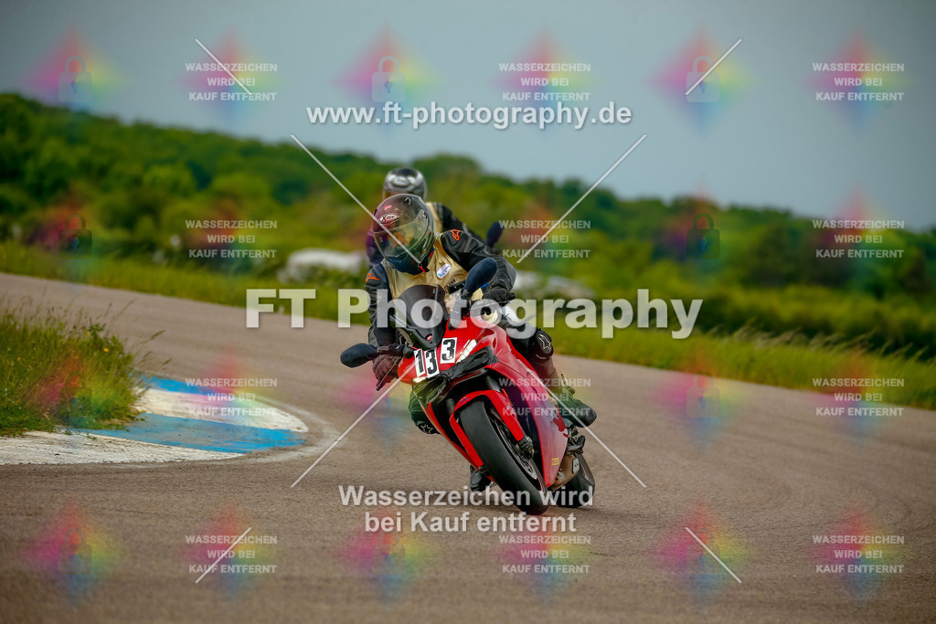 _MOT1705 | Hier findet Ihr Bilder von Touristenfahrten auf der Nürburgring Nordschleife oder von anderen Veranstaltungen die ich besucht habe. Viel Spass beim Durch Schauen 