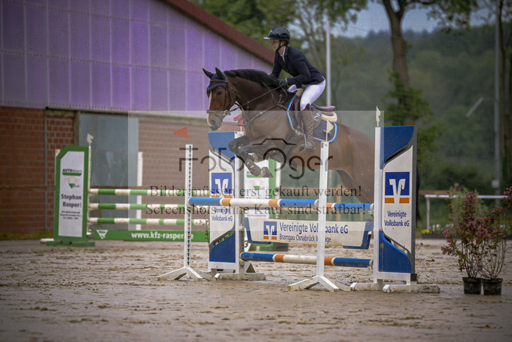 20240505-DOS_7115 | Entdecke hochwertige Reitturnierfotos von Foto Oger. Professionell, emotional und authentisch – jetzt Lieblingsmomente im Shop bestellen.Deutschlandweite Turnierfotografie. - Realisiert mit Pictrs.com