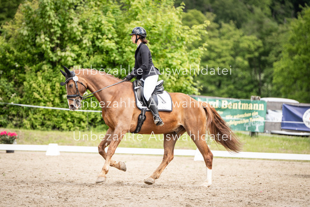 Bad_Meinberg_04302 | saradresslerfotografie - Realisiert mit Pictrs.com