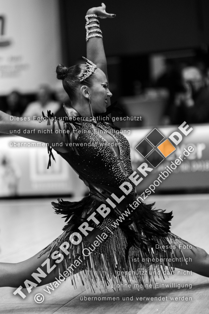 20230114-10831 | Hier finden Sie Tanz Bilder vom Latein und Standard Formationen tanzen. Sportbilder vom Tanzsport. Schöne Fotos und von Weltmeisterschaft, Europameisterschaft, Bundesliga, Regionalliga, Oberliga und Landesliga sowie von GOC Stuttgart, DanceComp, WM Bremen