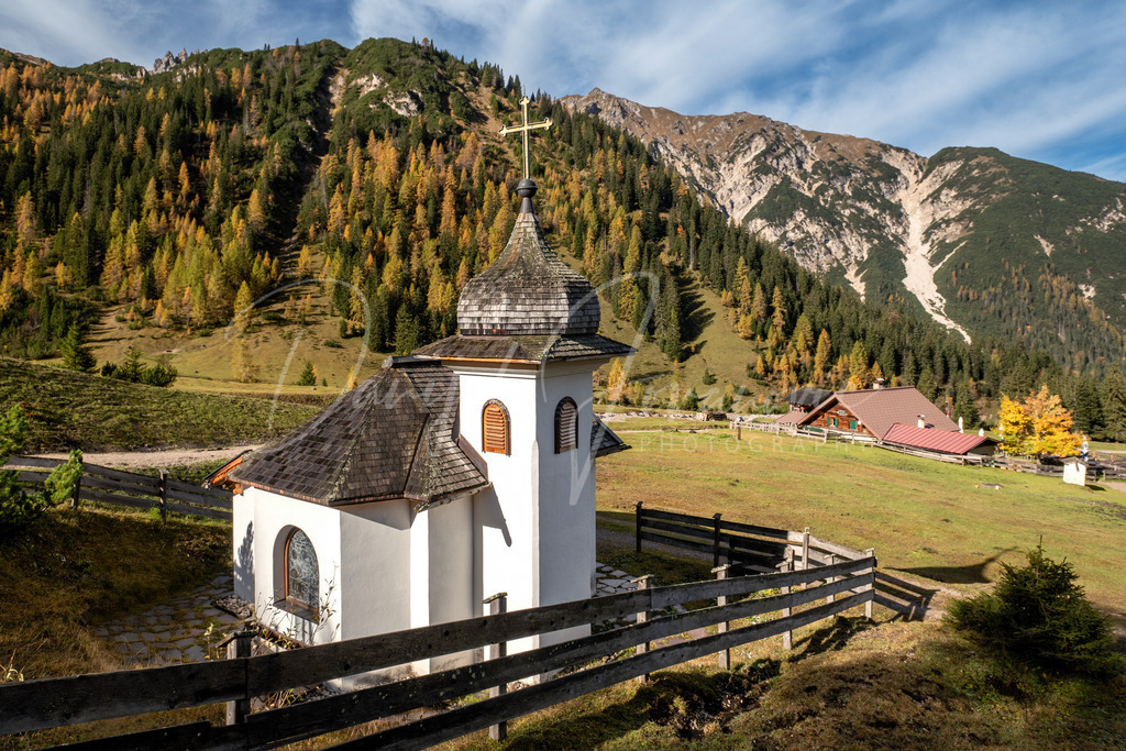 Eppzirl | Marienkapelle in der morgenlichen Herbstsonne