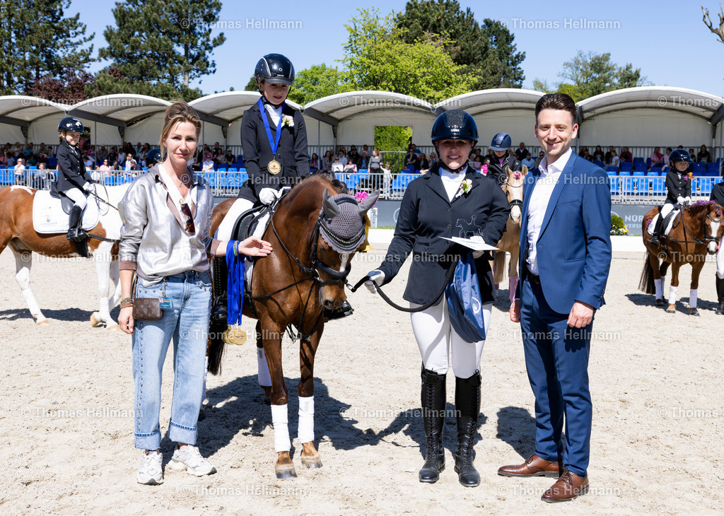 TH_879-Coco 325-Köber_ Sophie_28003 | Horses &amp; Dreams 2025 am 27.04.25 in Hagen a.T.W., Thomas Hellmann, 879Coco 325Köber, Sophie