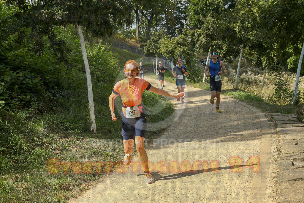250824_1456_EX1_8102 | Sportfotografie im Rhein-Sieg Kreis, Köln, Bonn, NRW, Rheinland Pfalz, Hessen, etc. Unser Tätigkeitsfeld umfasst den Laufsport vom Volkslauf über den Marathon, Duathlon, Triathon bis zum Ultralauf wie Kölnpfad Ultra oder Schindertrail.