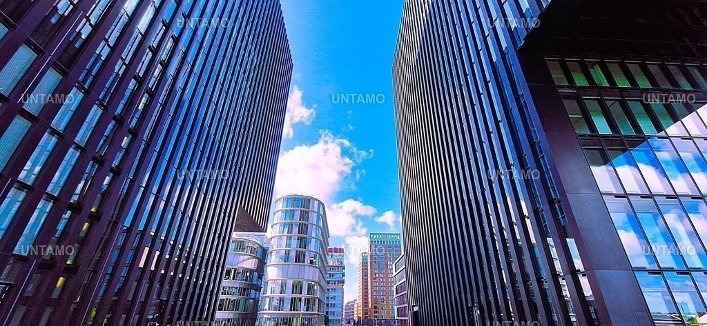 Gebäude Düsseldorf Farbe | untamo - Realisiert mit Pictrs.com