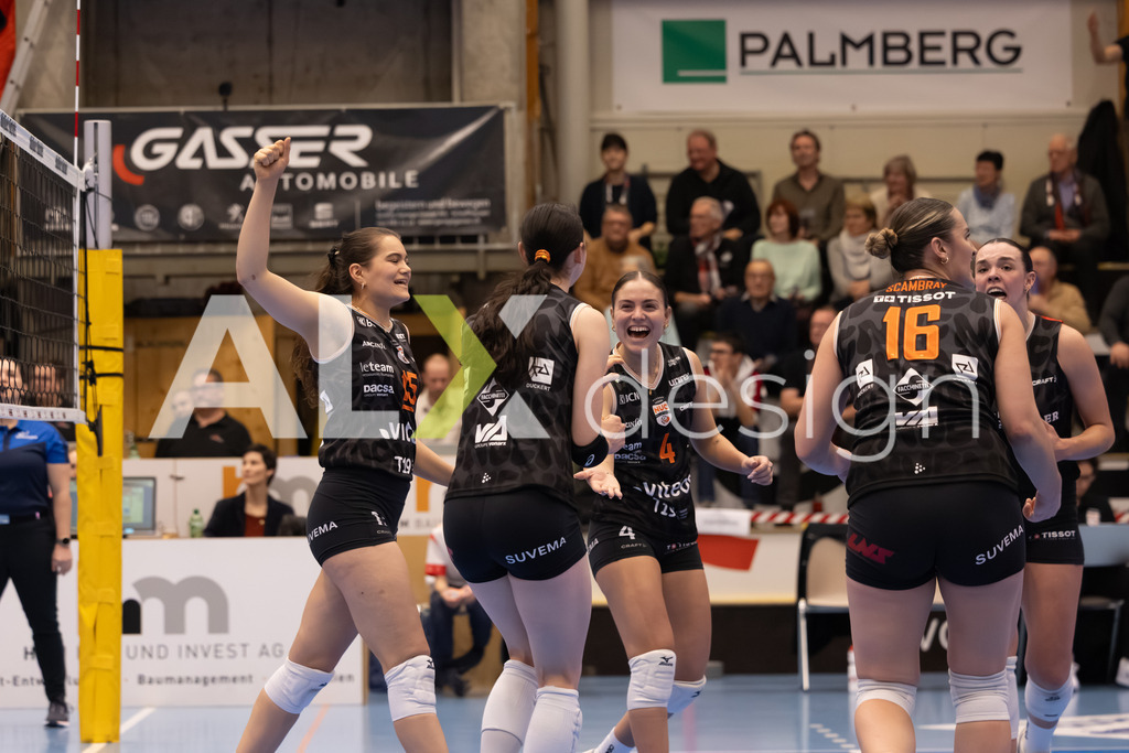Volleyball I Frauen I Saison 2025-2026 I Volleyball NLA | Women I Round 16 I VC Kanti Schaffhausen - Viteos NUC I 31.01.2026 | Viteos NUC Spielerkreis - Realisiert mit Pictrs.com