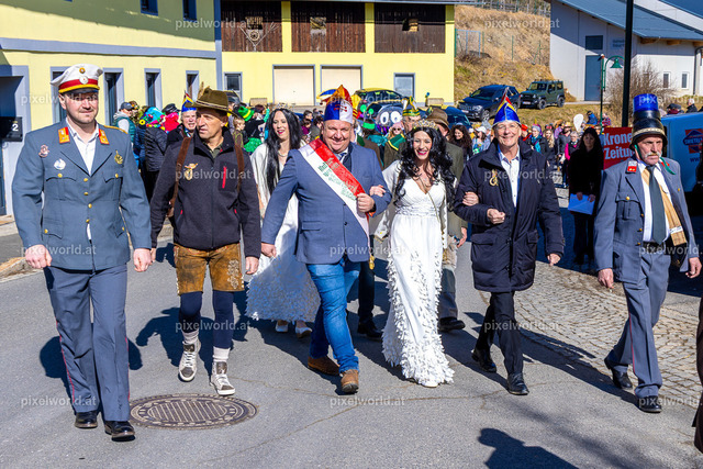 Bärentreiben in Steuerberg | Bildershop von pixelworld.at - Realisiert mit Pictrs.com