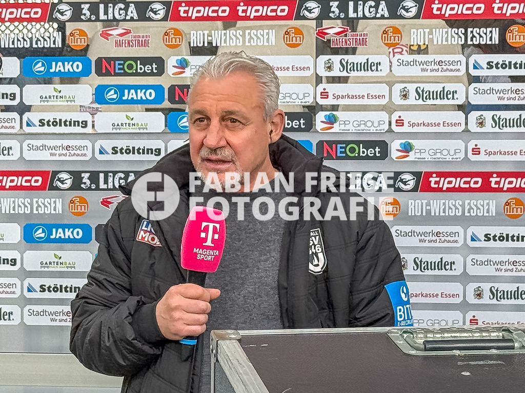 GER Rot-Weiss Essen vs. SSV Ulm, Fussball, 3. Liga, Spieltag 19, Saison 2025/2026, 20.12.2025 | GER Rot-Weiss Essen vs. SSV Ulm, Fussball, 3. Liga, Spieltag 19, Saison 2025/2026, 20.12.2025Foto: Fabian Friese - Realisiert mit Pictrs.com