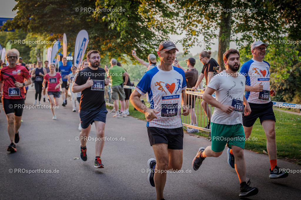 Sparda-Bank Nachtlauf Bonn; Bonn, 18.06.2025 | Impressionen vom Sparda-Bank Nachtlauf Bonn am 18.06.2025 in Bonn (Nordrhein-Westfalen). 
