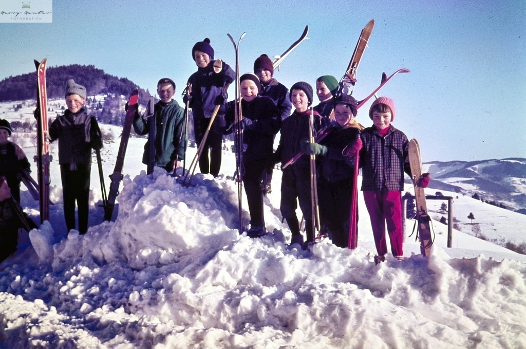 Winterschule 4 | Fotoblog Schwarzwald, Foto Blog Wiesental, Pfaffenberg, Winterzauber, Zeller Bergland, Zell im Wiesental, Fotoblog Wiesental, Landschaftsfotos, Bilder Wiesental, Natur, Naturbilder, Fastnacht, Zeller Fastnacht, Zeller Fasnacht, Zeller Bergland, Belchen, - Realisiert mit Pictrs.com
