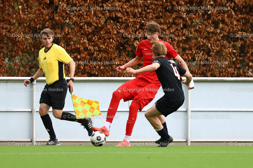 NH_EimsbüttelerTVU17_ViktoriaBerlinU17_DFBNachwuchsliga_19042026 | #12 Alwin Norlen (Eimsbütteler TV U17), #4 Gabriel Druet (FC Viktoria 1889 Berlin U17)Fußball I Herren I U17 DFB-Nachwuchsliga Hauptrunde Liga B, Gruppe B I Saison 2025-2026 I 10. Spieltag I Eimsbütteler TV U17 - FC Viktoria 1889 Berlin U17 I 19.04..2026 I Sportzentrum Hoheluft