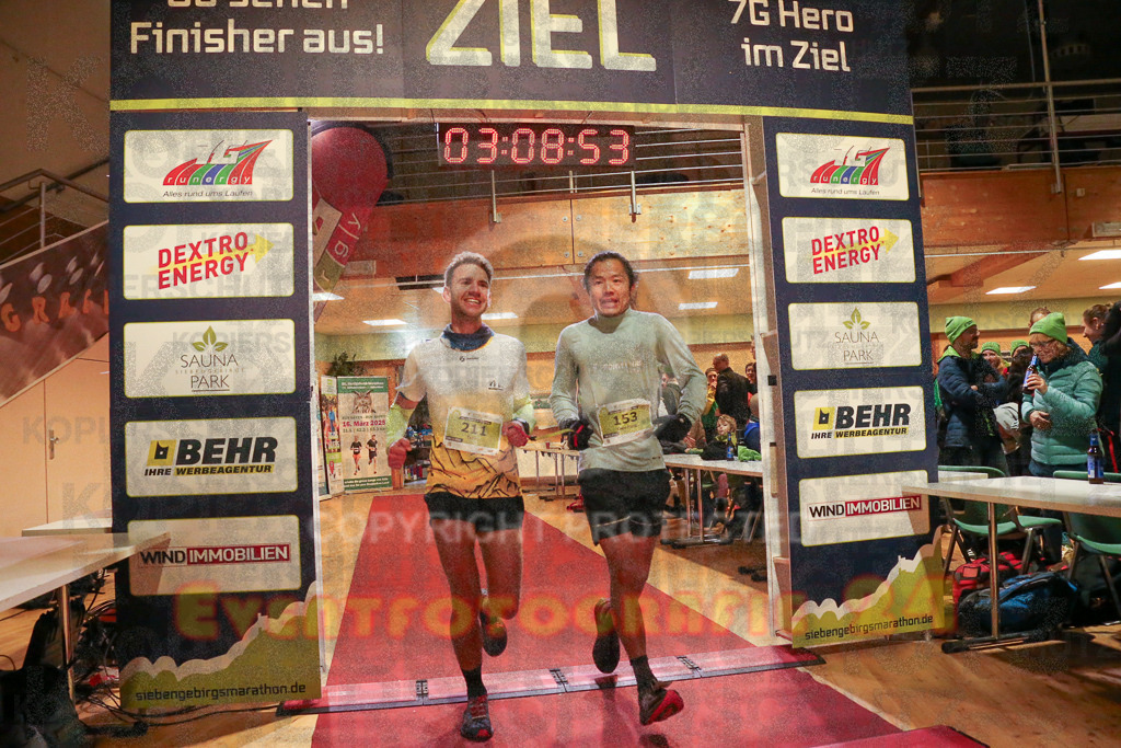 241208_1211_EX1_7451 | Sportfotografie im Rhein-Sieg Kreis, Köln, Bonn, NRW, Rheinland Pfalz, Hessen, etc. Unser Tätigkeitsfeld umfasst den Laufsport vom Volkslauf über den Marathon, Duathlon, Triathon bis zum Ultralauf wie Kölnpfad Ultra oder Schindertrail.