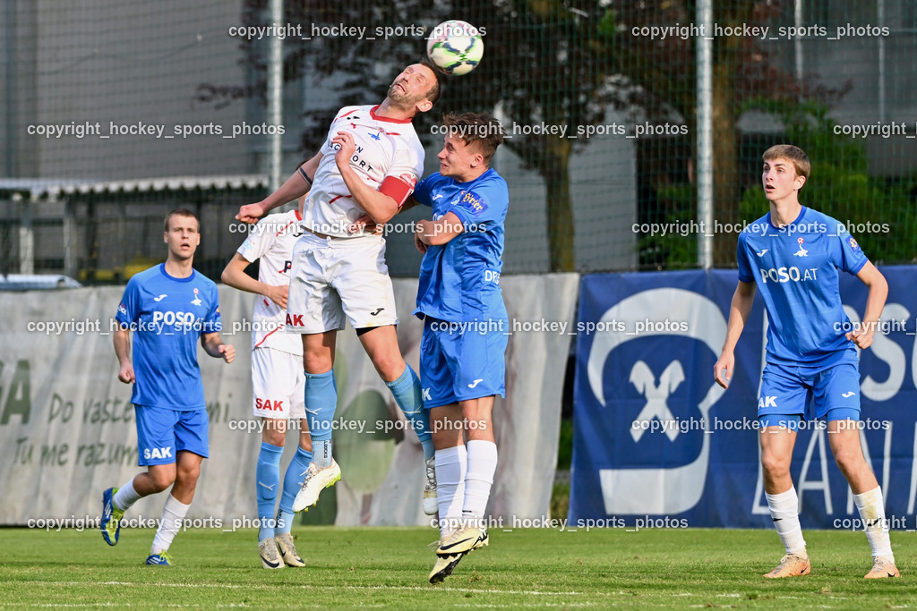 SAK Klagenfurt vs. SVG Bleiburg | #77 Patrick Paul Oswaldi SVG Bleiburg, #4 Timo Günther Drussnitzer SAK, #5 Jakob Geister SAK, SAK Klagenfurt vs. SVG Bleiburg, SAK Klagenfurt vs. SVG Bleiburg am 11.05.2024 in Klagenfurt (Sportpark Welzenegg), Austria, (Photo by Bernd Stefan)
