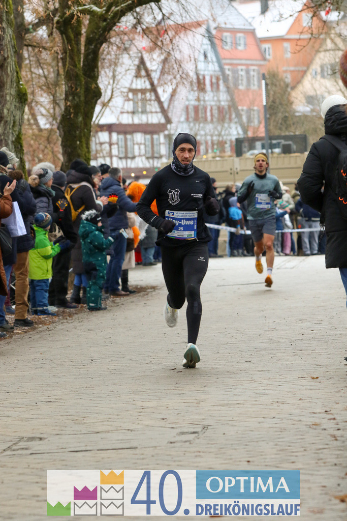 VR Bank Hauptlauf 10km | 40. Optima 3koenigslauf 2026 - Realisiert mit Pictrs.com