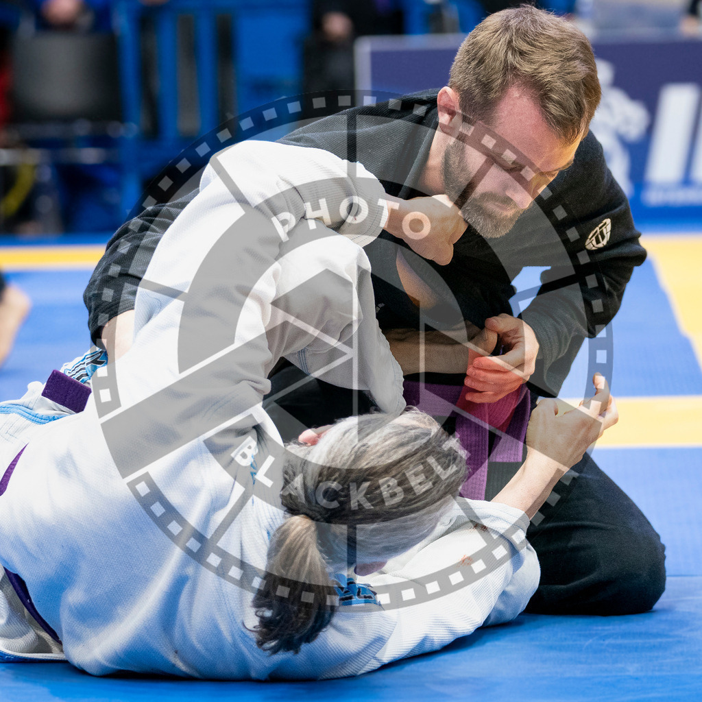 20240125PBB00420 | Fighters compete during the sixth day of the Brazilian Jiu-jitsu European Championship of the IBJJF in Paris, France, on January 25, 2024.