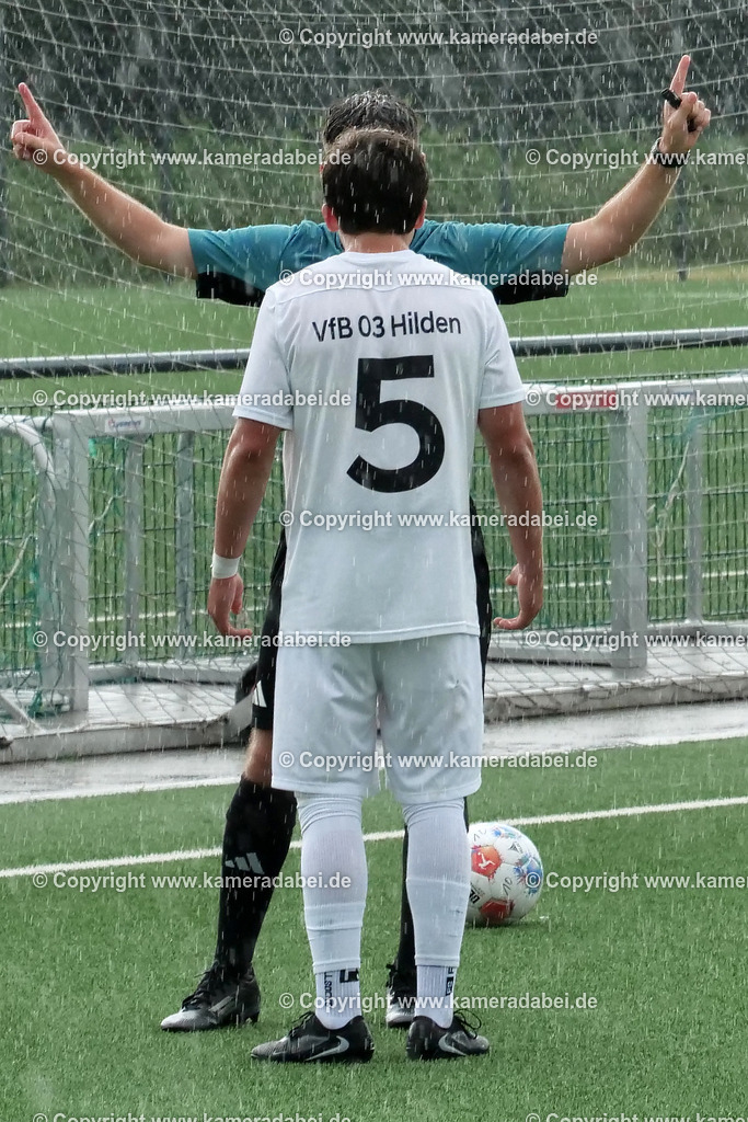 Fußball : C-Junioren : Aufstieg Regionalliga West : SUS 09 Dinslaken - Vfb 03 Hilden am 04.06.2026 in Dinslaken | Fußball : C-Junioren : Aufstieg Regionalliga West : SUS 09 Dinslaken (rotr Trikots)- Vfb 03 Hilden (weiße Trikots) am 04.06.2026 in Dinslaken - Realisiert mit Pictrs.com