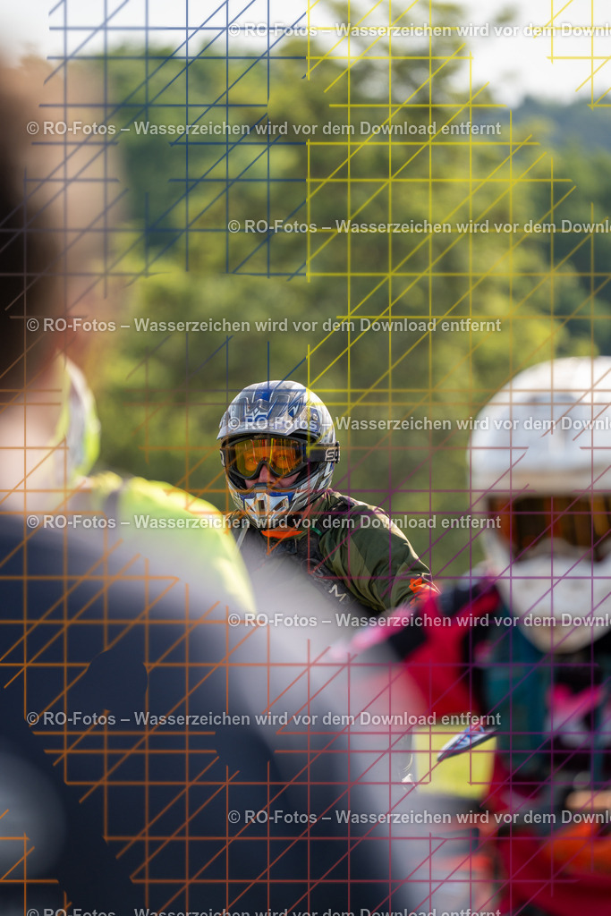 Wolfshausen 4 Lauf -182 | Sportfotografie von RO-Fotos: Motorsport, Motocross, Enduro, Laufveranstaltungen und Triathlon. Professionelle Fotos von Sportlern und Events. - Realisiert mit Pictrs.com