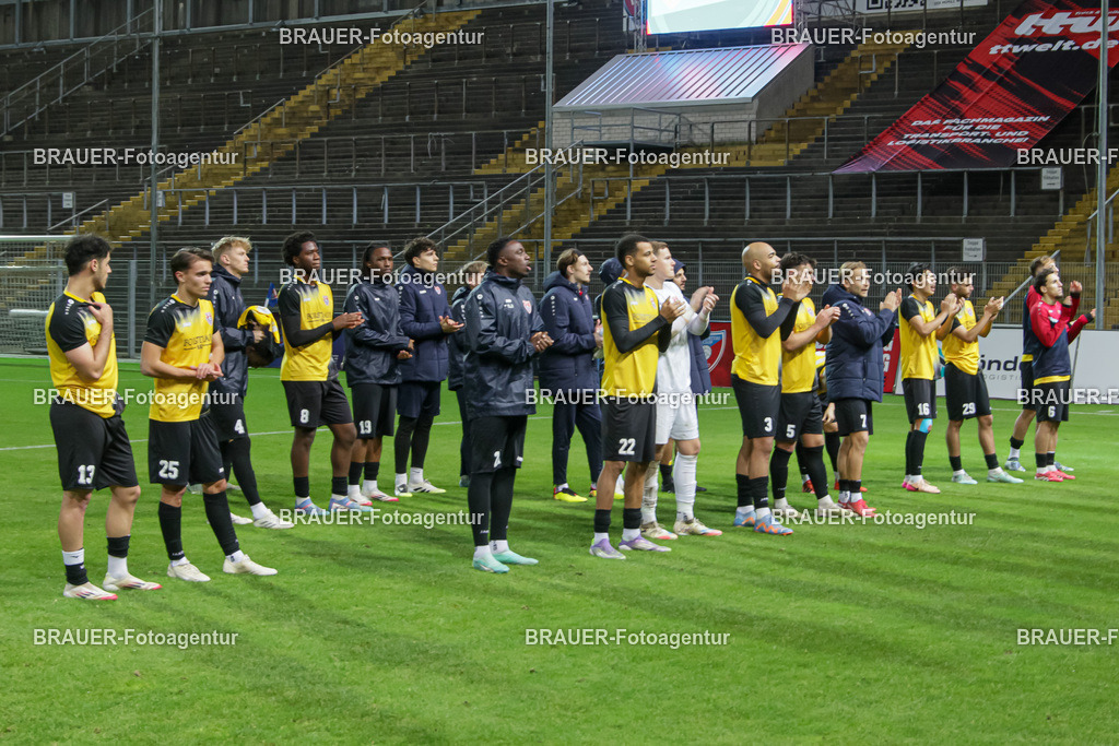 4_KFCMON_20251018_0109 | BRAUER-Fotoagentur