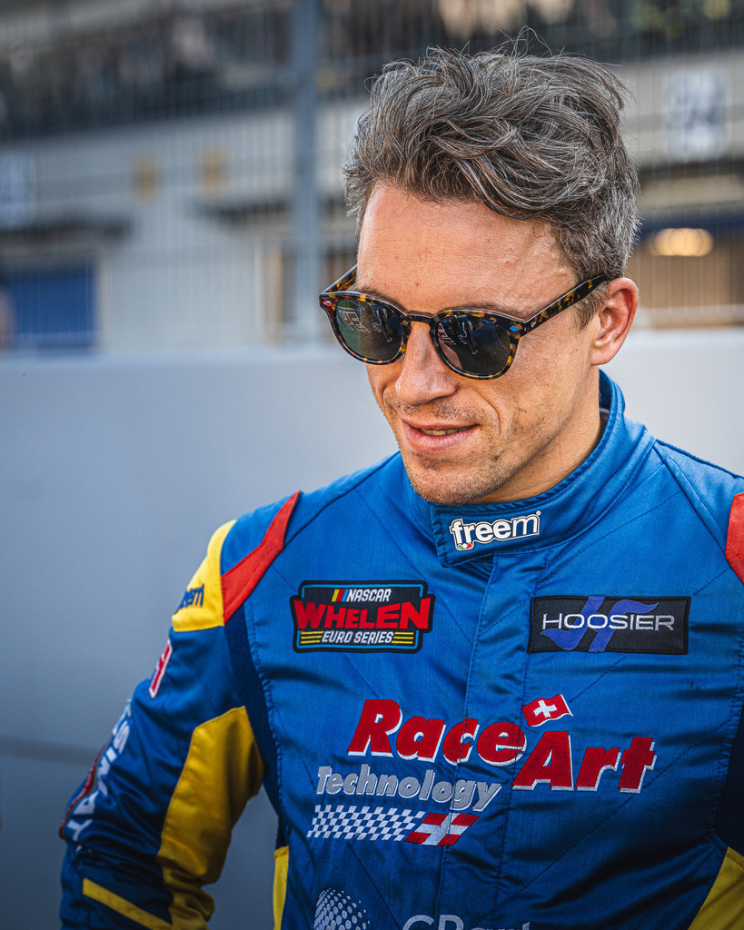 EURONASCAR OSCHERSLEBEN | Exklusive Motorsport-Fotografie aus Leipzig von TXO Media – für Rennfahrer, Teams & Sponsoren. Sausemuth liefert starke Bilder, die Emotion zeigen. Jetzt buchen & glänzen! - Realisiert mit Pictrs.com