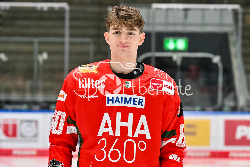 Augsburger Panther 2025/26 | im Bild Liron PELLIZZARI (Augsburger Panther 60) / Einzelfoto / Freisteller / Media Day Augsburger Panther: Curt-Frenzel Stadion am 06.08.2025