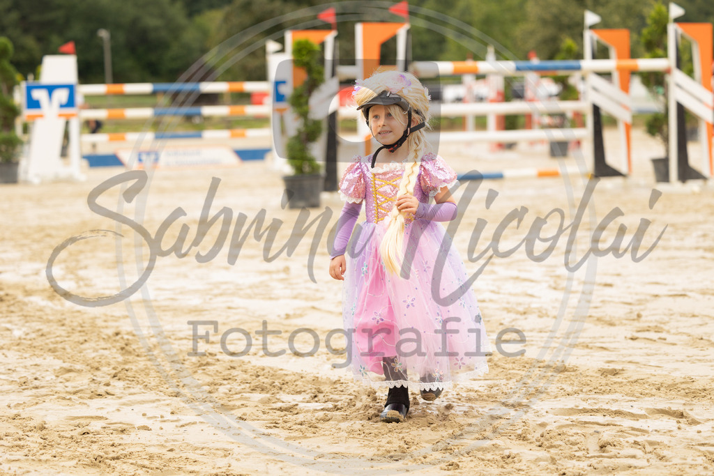 994A9708 | sabrinanicolaifotografie - Realisiert mit Pictrs.com