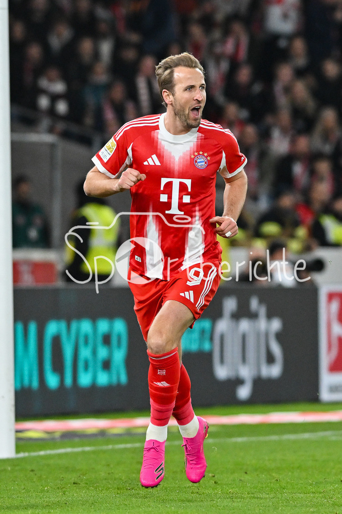 VfB Stuttgart - FC Bayern München | STUTTGART, GERMANY - 06. DECEMBER: Jubel der Bayern nach dem Treffer zum 0-2 durch Harry KANE (FC Bayern Munich 9) / Tor / Torschuetze / Freude / Happy / während dem Bundesligamatch zwischen dem VfB Stuttgart und dem FC Bayern München am 13. Spieltag in der MHP Arena / DFL REGULATIONS PROHIBIT ANY USE OF PHOTOGRAPHS AS IMAGE SEQUENCES AND/OR QUASI-VIDEO