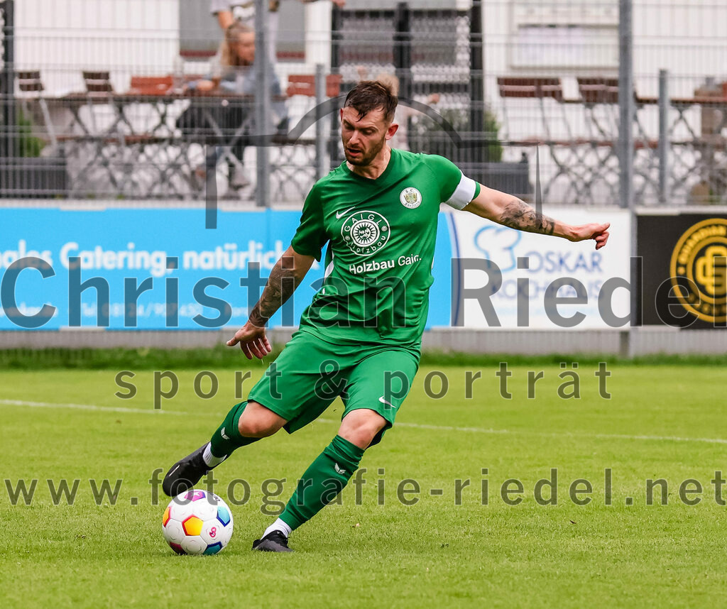 2023-08-04_093_FC_Forstern_gegen_FC_Langengeisling_II | Forstern, Deutschland, 04.08.2023:
Fußball, Kreisklasse 2023 / 2024, 1. Spieltag, FC Forstern gegen FC Langengeisling II, Endergebnis: 2:1

Andreas Ullmann (FC Forstern, #11)

Foto: Christian Riedel / fotografie-riedel.net