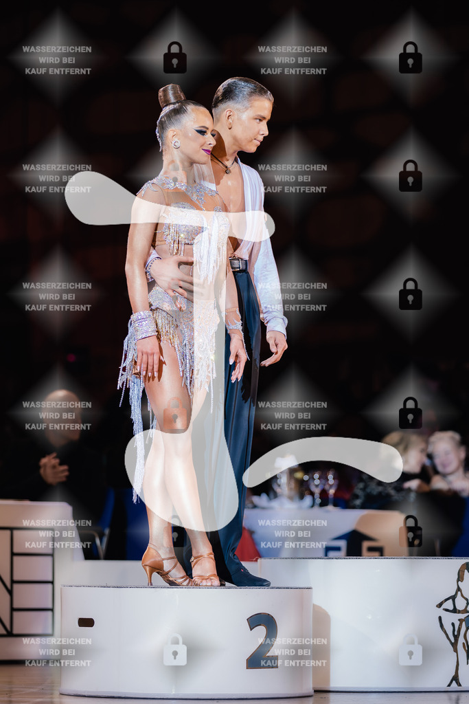 Goldstadtpokal 2025 - WDSF Open Latin Youth 2nd (72) Ivan Smekalkin _ Yeva Liermontova (Schwarz Weiß Club Pforzheim)-2025-01-25-0688 | Webshop for digital downloads and prints of dance sport, event & show photographer Julian Link - Realisiert mit Pictrs.com