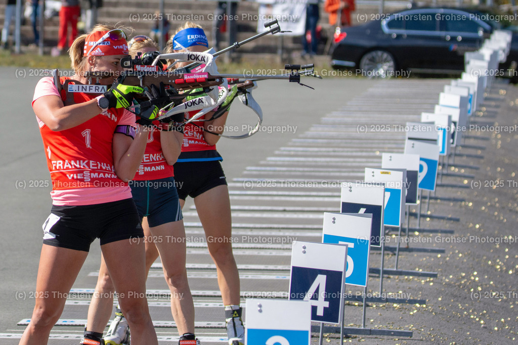 Deutsche Meisterschaften Biathlon 2018 | Deutsche Meisterschaften Biathlon 2018, Massenstart Frauen am 15.09.2018 in der DKB SKI ARENA in Oberhof, (Deutschland)

Bild: Denise Herrmann vom WSC Clausthal-Zellerfeld / BwB (1) - Realisiert mit Pictrs.com