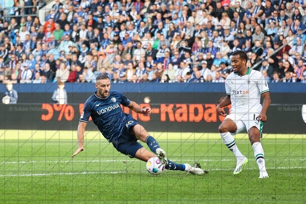 VfL Bochum - Borussia Mönchengladbach 0:2 | 31.08.2024 | Bundesliga 2. Spieltag | Bundesliga, 2. Spieltag: Borussia Mönchengladbach hat in der Bundesliga erstmals seit Anfang April wieder einen Sieg gefeiert. Beim VfL Bochum nutzte die Borussia ihre spielerische Überlegenheit und gewann 2:0. - Realisiert mit Pictrs.com