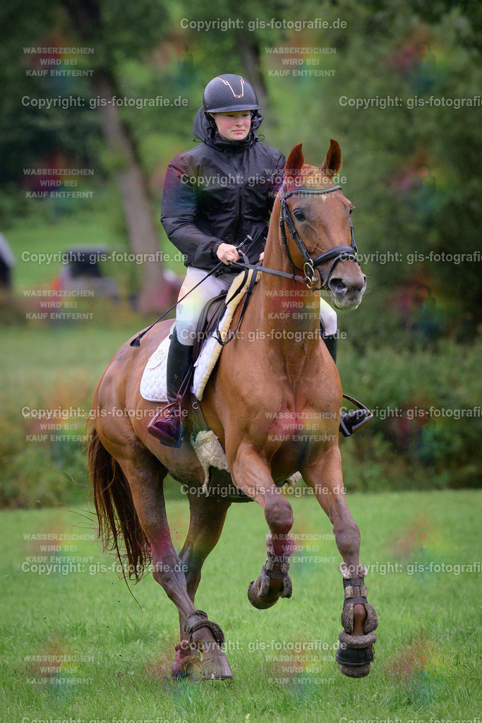 144_Jaensch_Josefine_Iolanthe_A1_Springen_250802_05 | gis-fotografie