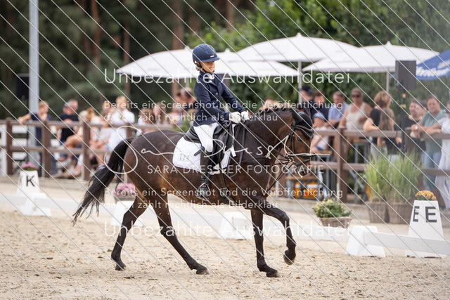 LR263_SD_00195 | saradresslerfotografie - Realisiert mit Pictrs.com