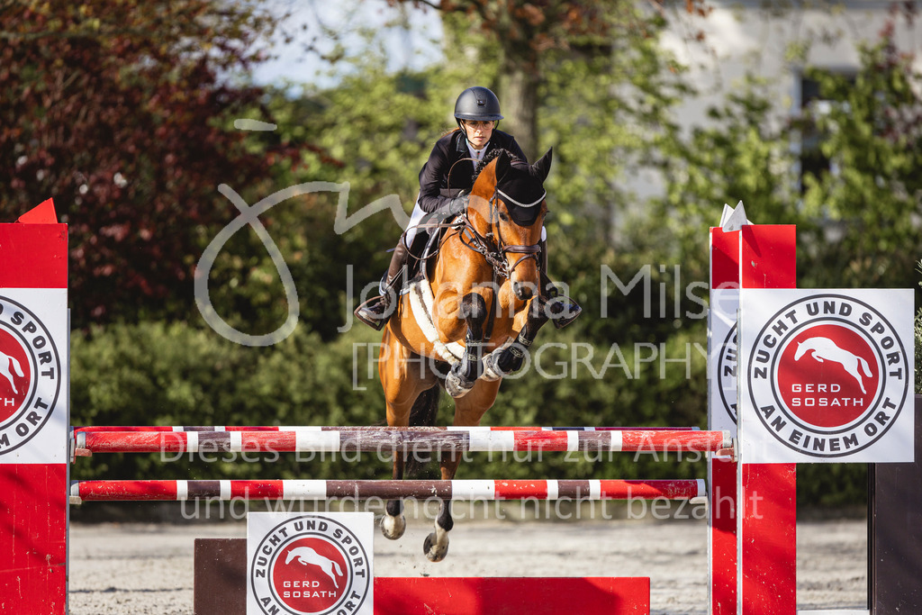 240424_Lemwerder_Stil-L-129 | Deine schönsten Turniermomente als professionelle Fotos! Entdecke hochwertige Pferdesport-Fotografie im Online-Shop. Jetzt Fotos finden & bestellen!