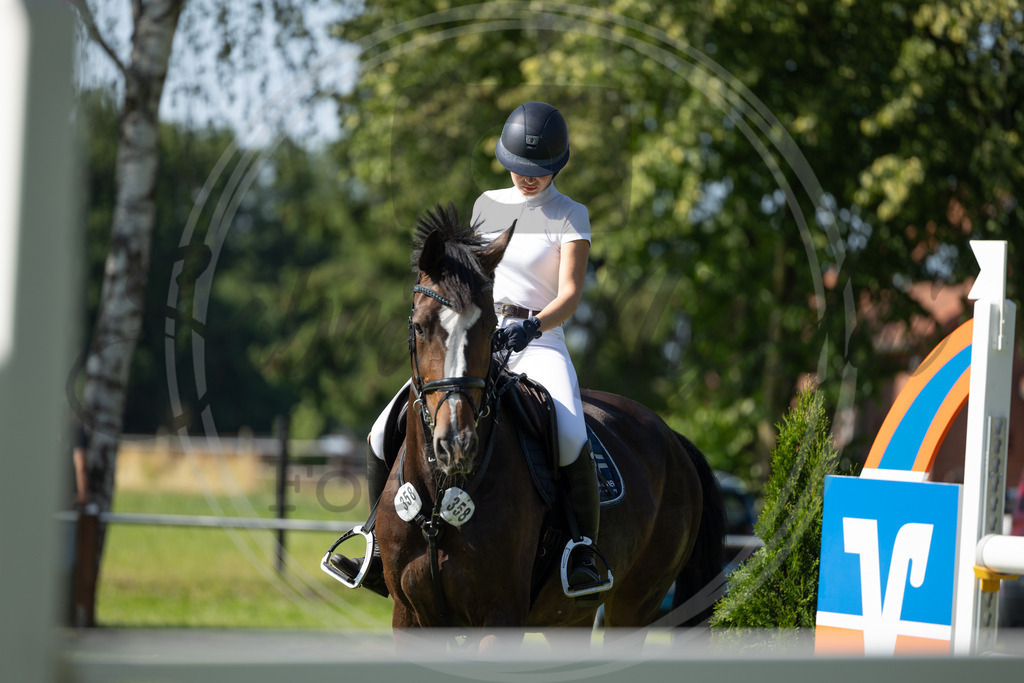 994A3210 | sabrinanicolaifotografie - Realisiert mit Pictrs.com