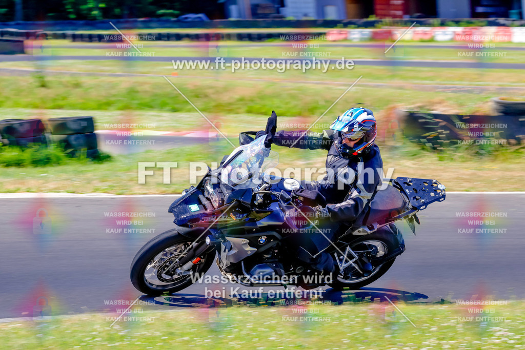_MOT9294 | Hier findet Ihr Bilder von Touristenfahrten auf der Nürburgring Nordschleife oder von anderen Veranstaltungen die ich besucht habe. Viel Spass beim Durch Schauen 
