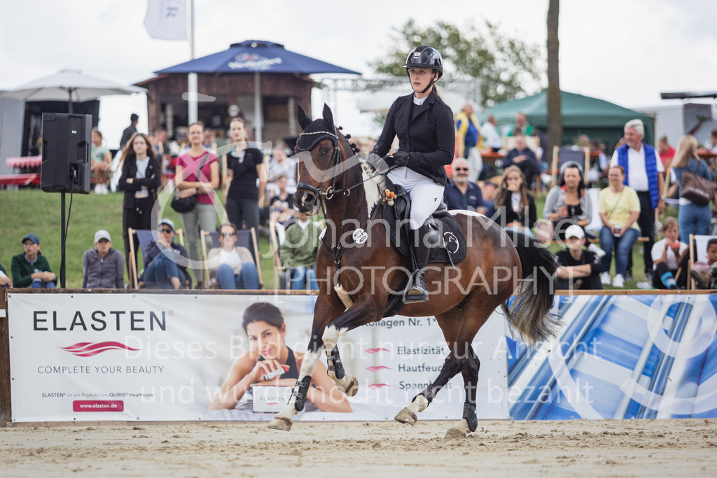 230729_BHO_PonyTrophy-550 | Deine schönsten Turniermomente als professionelle Fotos! Entdecke hochwertige Pferdesport-Fotografie im Online-Shop. Jetzt Fotos finden & bestellen!