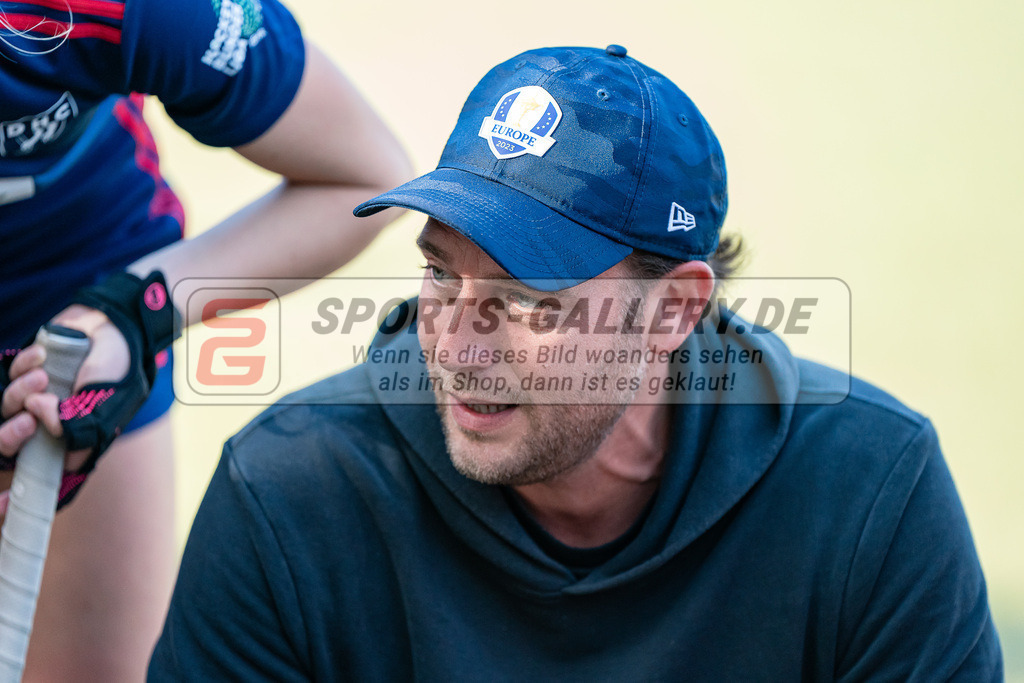 HK_20231007_902798 | 1.Bundesliga Damen Düsseldorfer HC - Großflottbeker THGC am 7.10.2023 DHC, Düsseldorf , Nico Sussenburger ( Trainer Düsseldorfer HC )