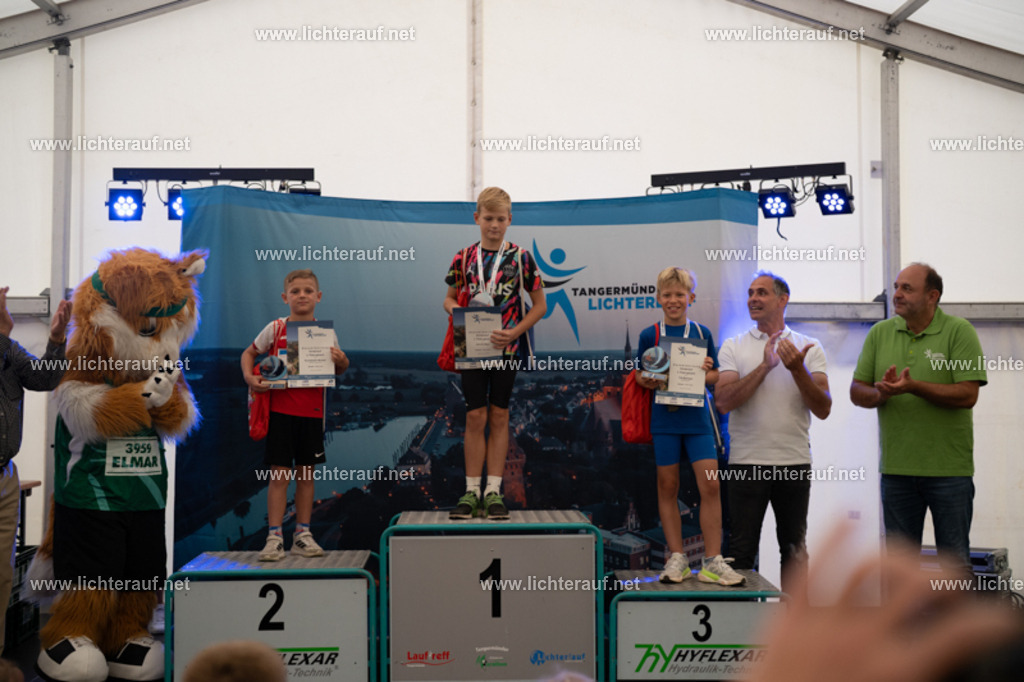 FSC08314 | Lichterlauf  - Realisiert mit Pictrs.com