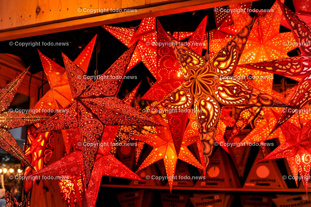 Deutschland_ Bayern_ Wuerzburg_ 13.12.2024-14 | 12.06.2024, Deutschland, GER, Bayern, Wuerzburg im Bild Stadtansichten, Weihnachtlich, Beleuchtung, Sterne, kreisfreie Stadt in Bayern, Bezirk Unterfranken