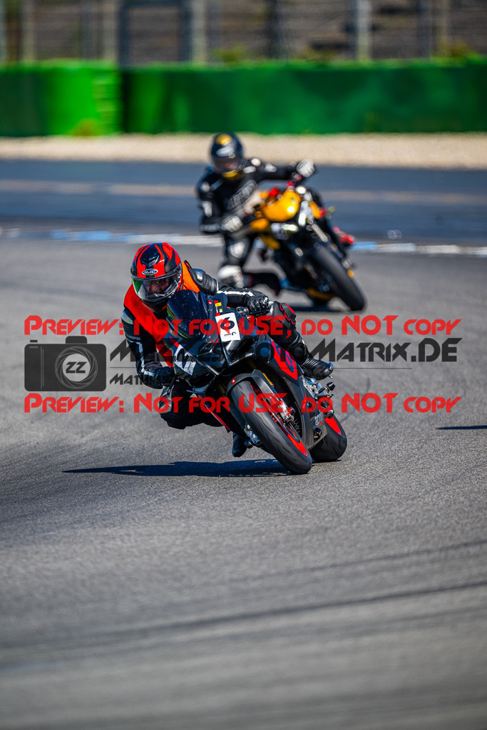 MaZZes_FotoMatrix_240520_6007705_7603 | GELB