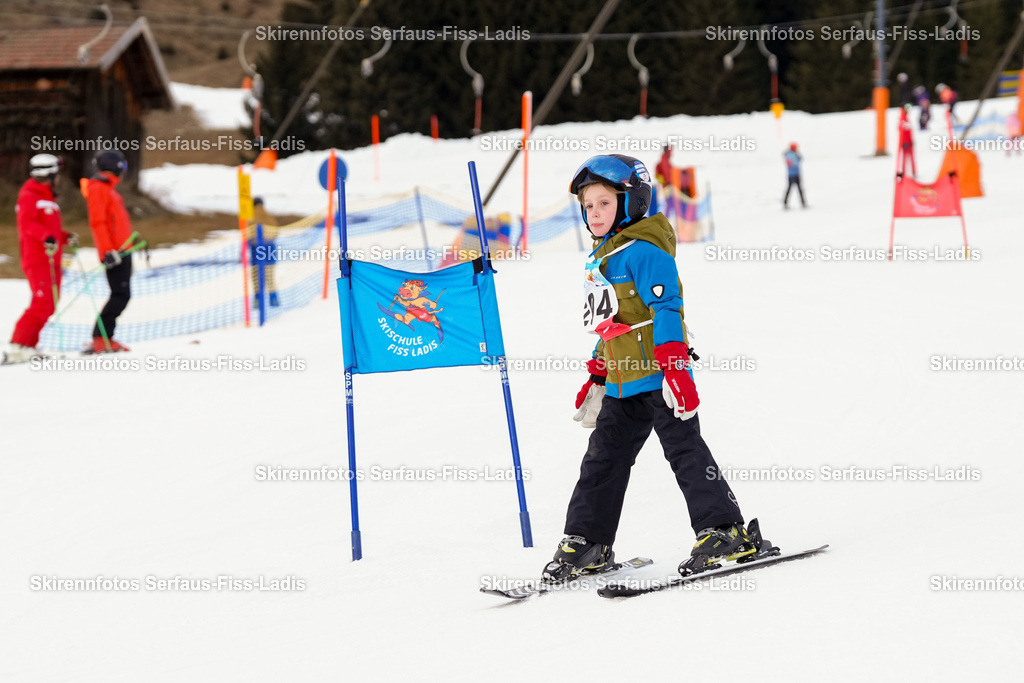 SRF_02.01.2026_0436 | Skirennfotos,Serfaus,Fiss,Ladis,Kinderskirennen,Winter,Tirol,Oberland,skirace,SFL,feelfree,weil wir's genießen,ski,Ski,skifahren,Sonnenplateau, - Realisiert mit Pictrs.com