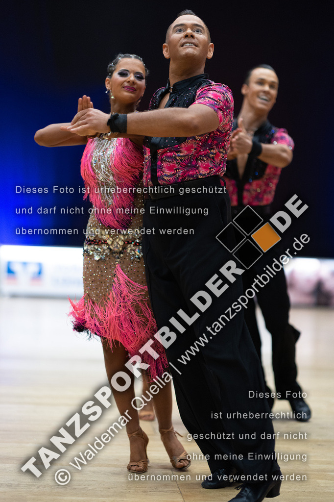 20230114-10555 | Hier finden Sie Tanz Bilder vom Latein und Standard Formationen tanzen. Sportbilder vom Tanzsport. Schöne Fotos und von Weltmeisterschaft, Europameisterschaft, Bundesliga, Regionalliga, Oberliga und Landesliga sowie von GOC Stuttgart, DanceComp, WM Bremen