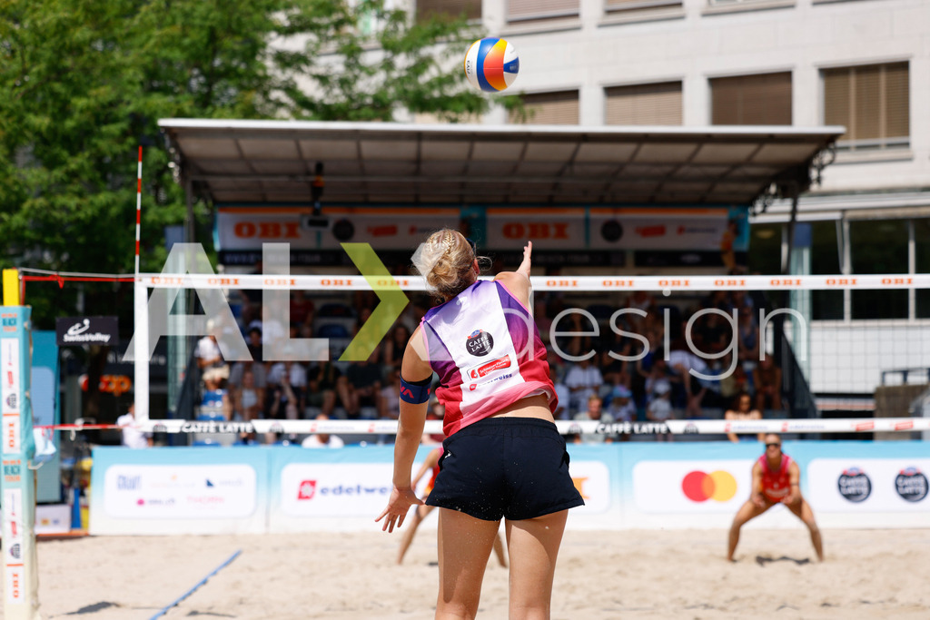 Obi BeachTour 2026 - Basel | BASEL, SWITZERLAND - JULY 17: ANJA GÄHWILER (SUI) during the Obi BeachTour 2026 match between FLÜCKIGER / DEMIERRE (SUI) and EUGSTER / GÄHWILER (SUI) at Barfüsserplatz on July 17, 2026 in Basel, Switzerland. - Realisiert mit Pictrs.com