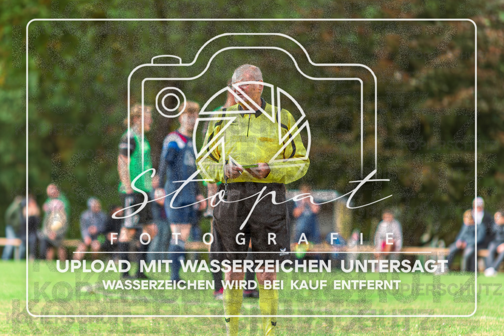 SFBFGFS-1025 | Axel Seemann beim Herren 3. Kreisklasse HK Spiel zwischen SF Bispingen 2 und FG Fulde-Stellichte 2 im Sportplatz Huetzel, Bispingen (Simon Paul Stopat) - Realisiert mit Pictrs.com