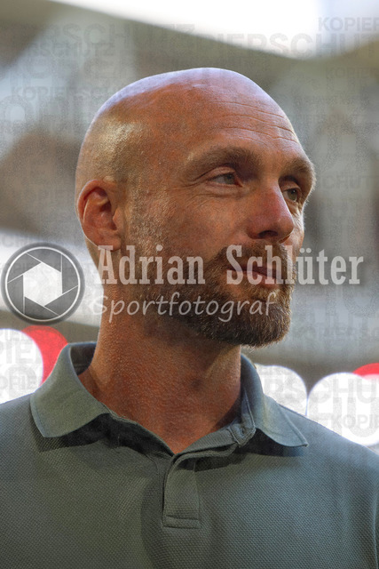 25.07.2026, GER, Fussball, Herren, Vorbereitungsspiel, Saison 2026/2027, Fortuna Düsseldorf - Borussia Dortmund | Sportdirektor Nils-Ole Book (BVB) schaut im Interview