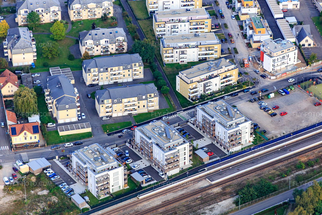 Aerial view: Apartment buildings on All. de Hornberg in Bischwiller in the state Bas-Rhin, France.Photo: IMG_074263.jpg taken on 10/04/2014 by Werner Riehm/FLY-FOTO.comResolution of the original: 4974 x 3316 px